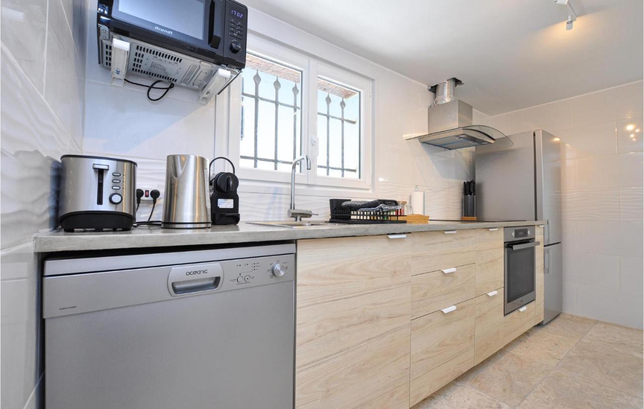 Awesome Apartment In Saint-Jeannet With Kitchen エクステリア 写真