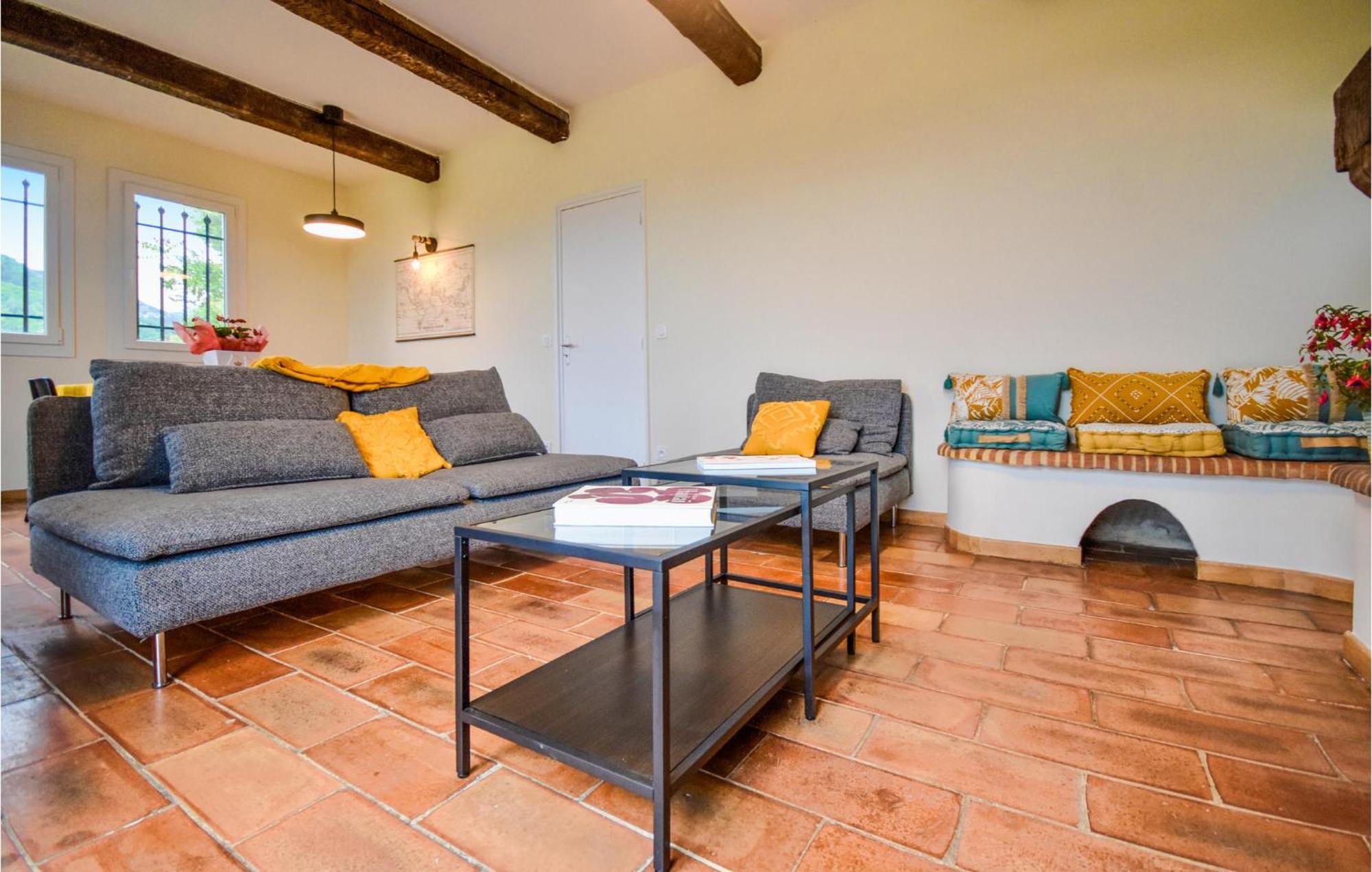 Awesome Apartment In Saint-Jeannet With Kitchen エクステリア 写真