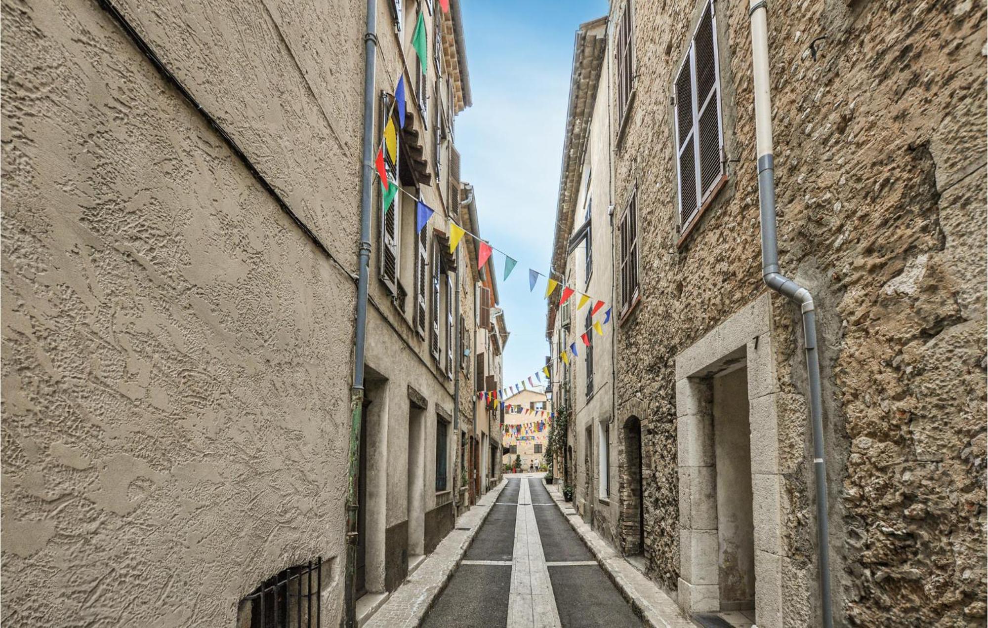 Awesome Apartment In Saint-Jeannet With Kitchen エクステリア 写真
